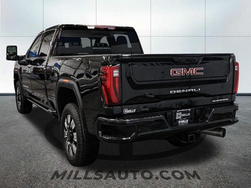 Onyx Black 2024 GMC Sierra 3500 AT4