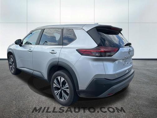 Brilliant Silver Metallic 2023 Nissan Rogue SV