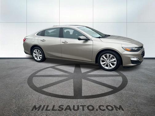 2022 Chevrolet Malibu FWD LT
