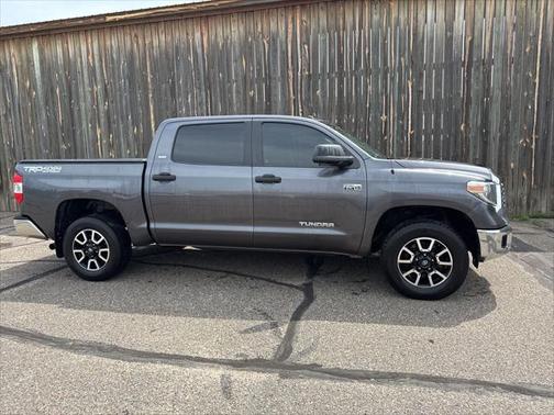 2018 Toyota Tundra SR5