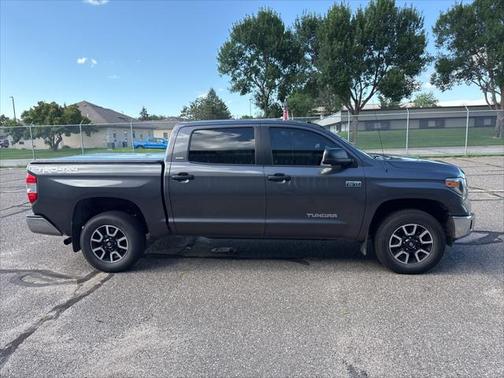 2018 Toyota Tundra SR5