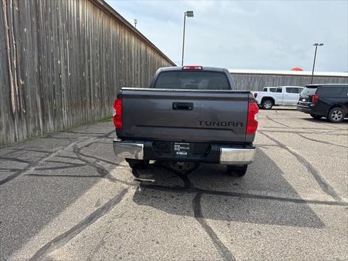 2018 Toyota Tundra SR5