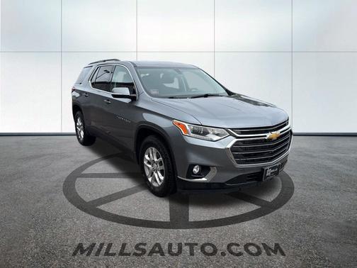 2021 Chevrolet Traverse LT Cloth