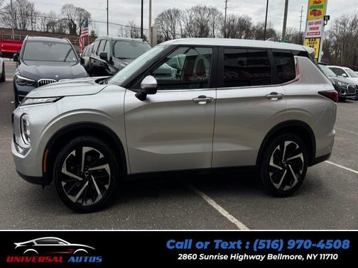 2023 Mitsubishi Outlander SE Special Edition 2WD