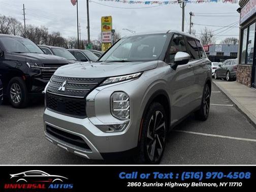 2023 Mitsubishi Outlander SE Special Edition 2WD