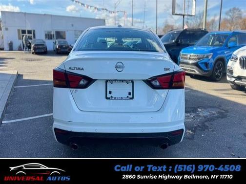 2023 Nissan Altima SR FWD