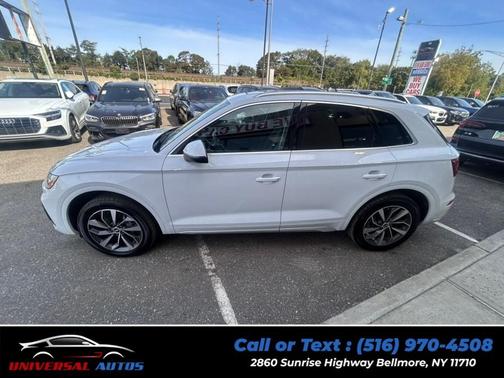 Glacier White Metallic 2021 Audi Q5 45 Premium Plus