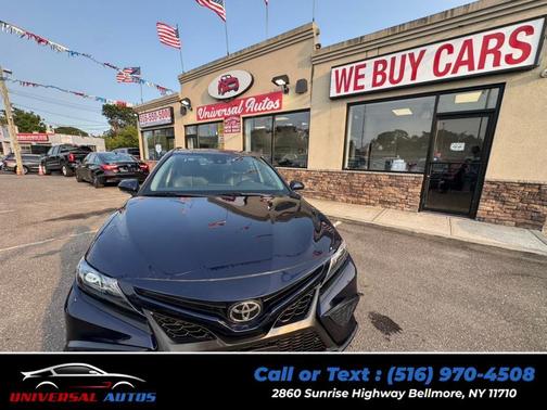 2022 Toyota Camry SE