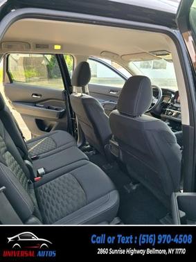 2022 Nissan Pathfinder SV 4WD