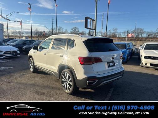 2023 Volkswagen Taos 1.5T SE