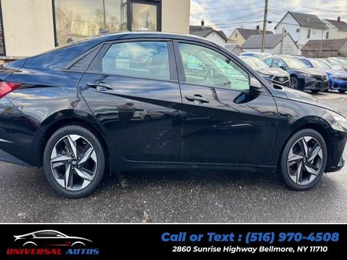 2023 Hyundai ELANTRA SEL