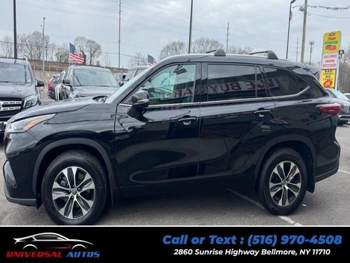 2022 Toyota Highlander XLE