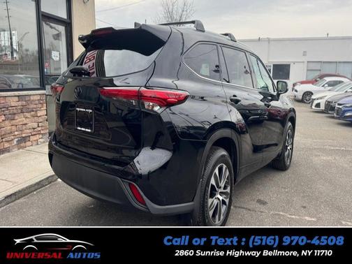 2022 Toyota Highlander XLE