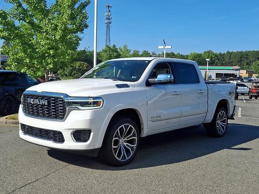 Ivory White 2025 RAM 1500 Tungsten