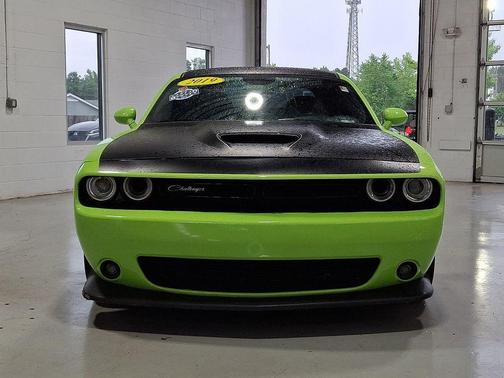 Sublime Pearlcoat 2019 Dodge Challenger R/T