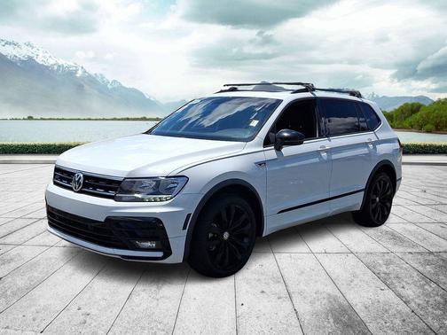 Pure White 2021 Volkswagen Tiguan 2.0T SE R-Line Black