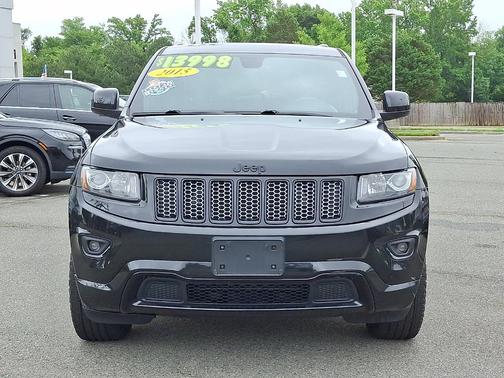 Brilliant Black Crystal Pearlcoat 2015 Jeep Grand Cherokee Altitude