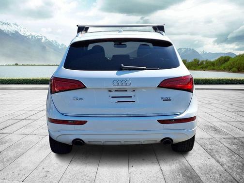 Ibis White 2017 Audi Q5 2.0T Premium