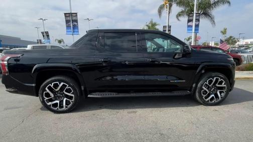 2025 Chevrolet Silverado EV RST