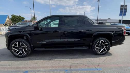 2025 Chevrolet Silverado EV RST