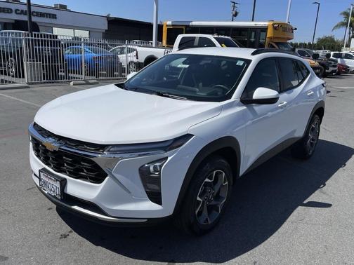 2024 Chevrolet Trax LT