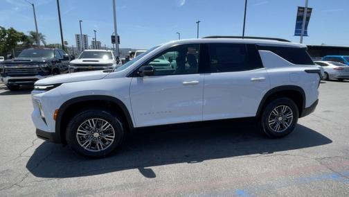 2025 Chevrolet Traverse LT