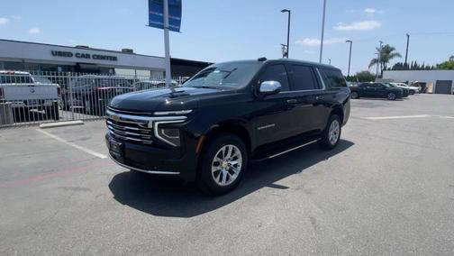 2025 Chevrolet Suburban Premier