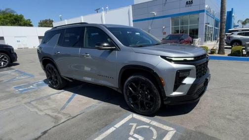 2025 Chevrolet Traverse RS