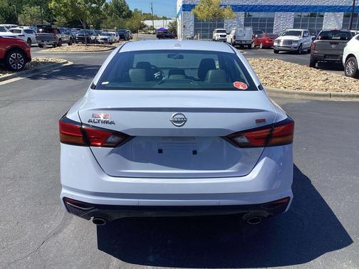 2024 Nissan Altima SR FWD