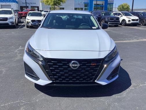 2024 Nissan Altima SR FWD