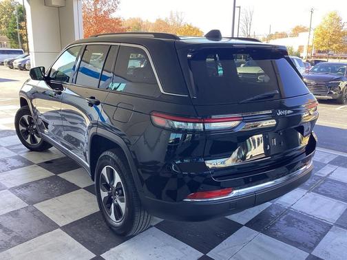 2023 Jeep Grand Cherokee 4xe Base