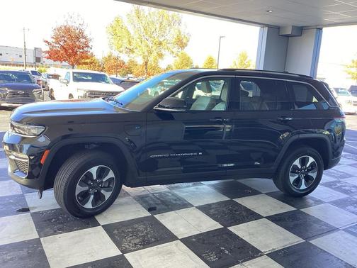 2023 Jeep Grand Cherokee 4xe Base