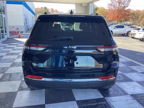 2023 Jeep Grand Cherokee 4xe Base