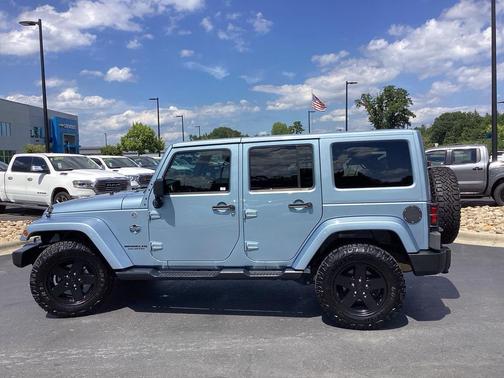 2012 Jeep Wrangler Unlimited Sahara