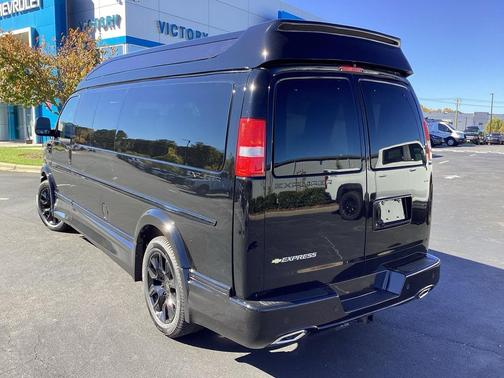 2025 Chevrolet Express 2500 RWD 2500 Extended Wheelbase WT