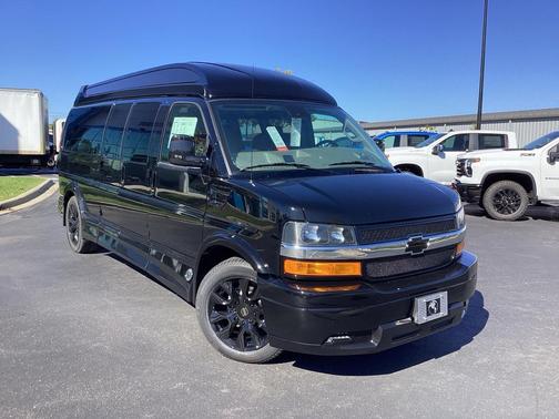 2025 Chevrolet Express 2500 RWD 2500 Extended Wheelbase WT
