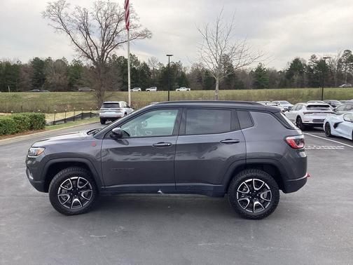 2024 Jeep Compass Trailhawk