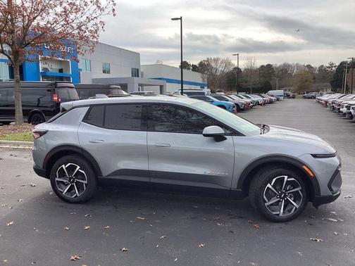 2026 Chevrolet Equinox EV LT