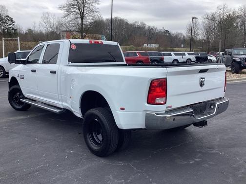 2017 RAM 3500 Tradesman Crew Cab 4x4 8' Box