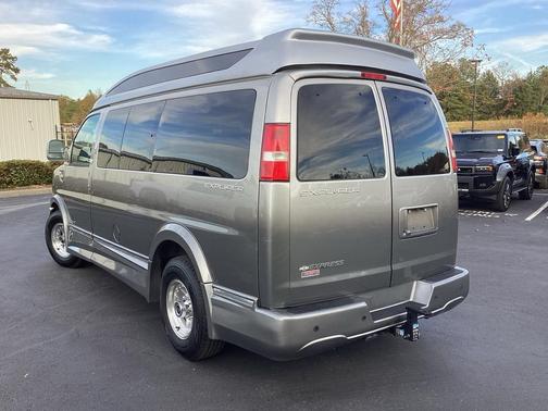 2018 Chevrolet Express 2500 Work Van