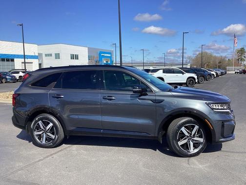 2022 Kia Sorento EX