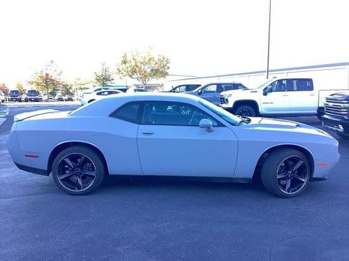 2021 Dodge Challenger SXT