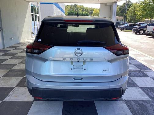 2024 Nissan Rogue S
