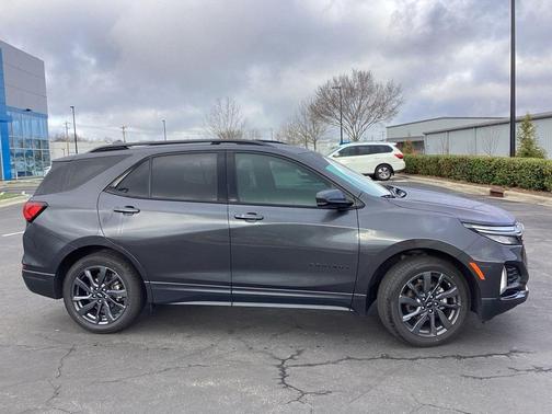 2022 Chevrolet Equinox FWD RS
