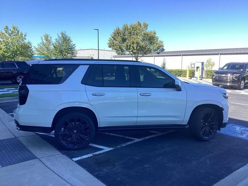 2023 Chevrolet Tahoe 4WD High Country