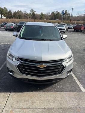 2021 Chevrolet Traverse LT Cloth