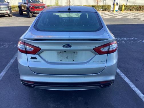 2016 Ford Fusion Titanium