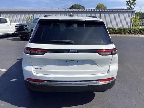 2023 Jeep Grand Cherokee 4xe Base