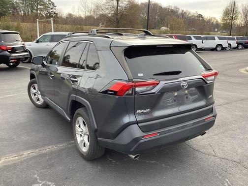2019 Toyota RAV4 XLE