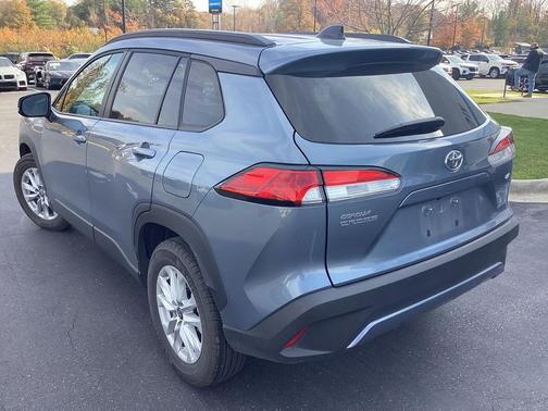 2025 Toyota Corolla Cross LE
